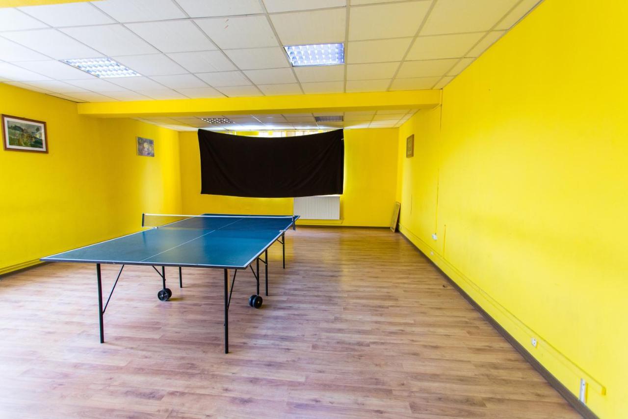 Hostel Horia Plopeni Luaran gambar