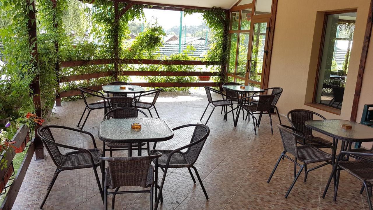 Hostel Horia Plopeni Luaran gambar